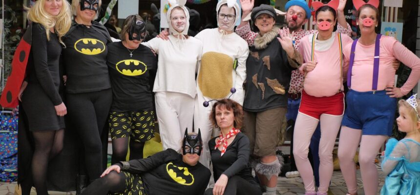 Karneval Z pohádky do pohádky Karneval Z pohádky do pohádky
